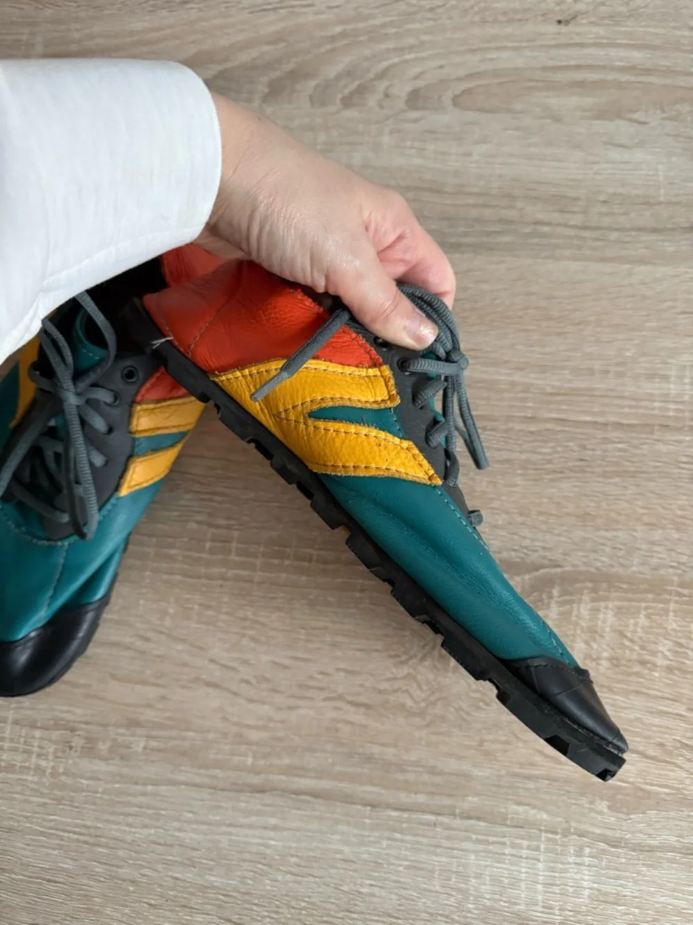 Softstar Megagrip Primal RunAmoc Athletic Trainers - Picture 11 of 14